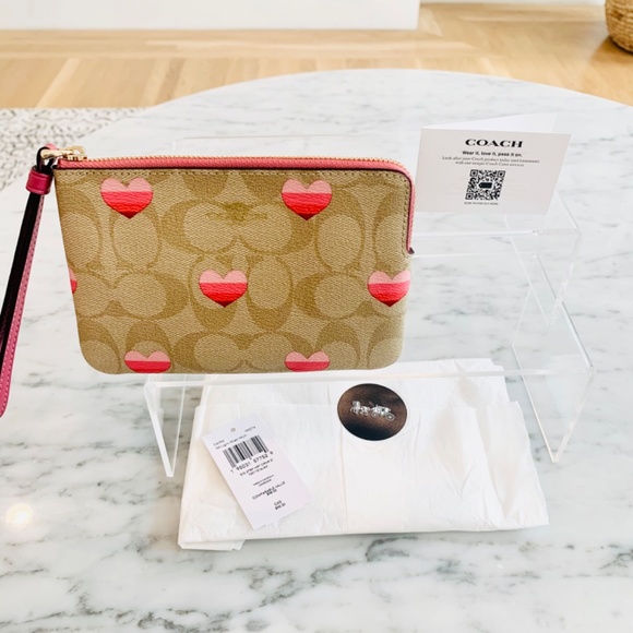 Authentic Coach Pencil Case and Wristlet Set With Signature Canvas Stripe Heart - Picture 13 of 13